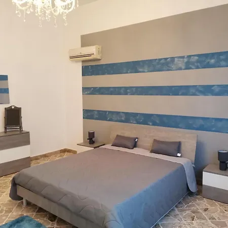 La Vie Est Belle בלסטראטה